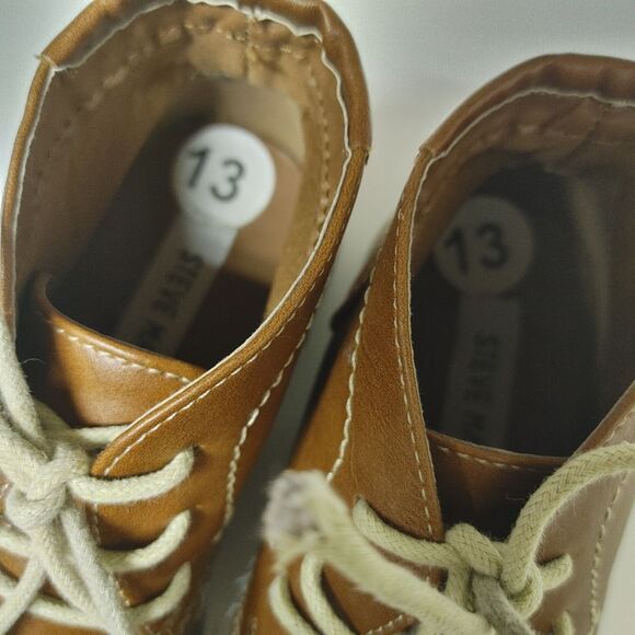 Steve Madden boys chukka boots - Picture 3 of 9